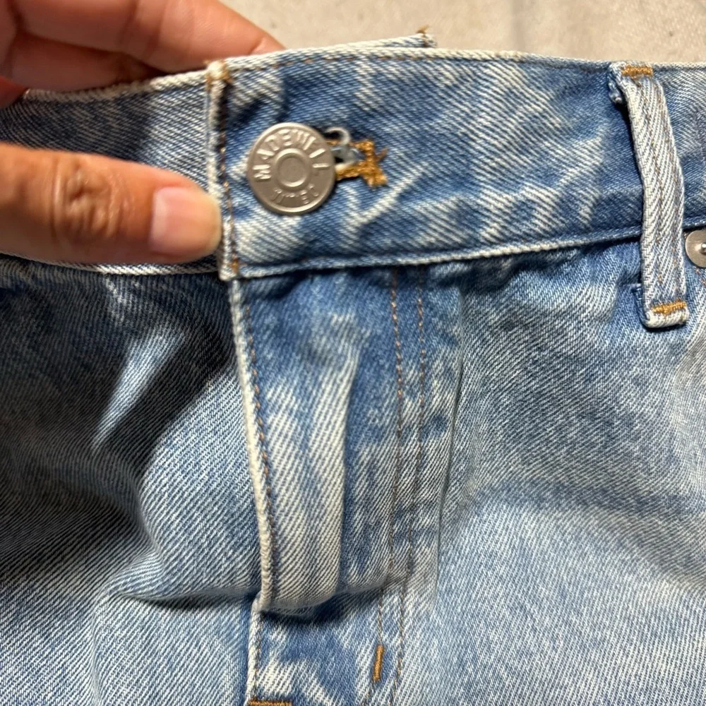 Madewell Women’s 31 Blue Jean Shorts Distressed low rise boyfriend short nwt - Picture 4 of 12